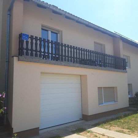 Apartamento Matea Gospić Exterior foto